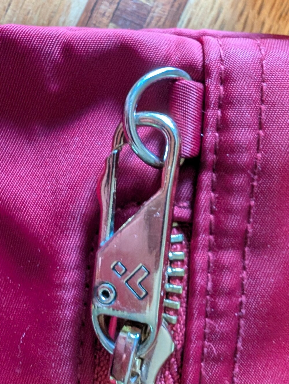 Travelon Raspberry Colored Security Bag - Picture 5 of 8